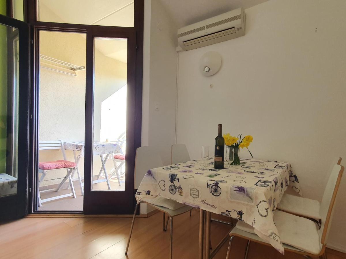 Janja Apartment Novigrad  ภายนอก รูปภาพ